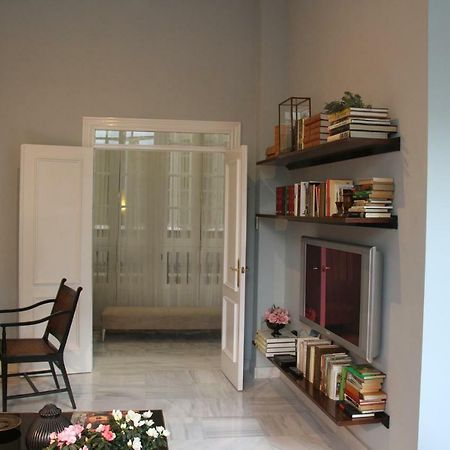 Luxurious 2 Bedroom Flat In A Historic Building Sevilla Buitenkant foto