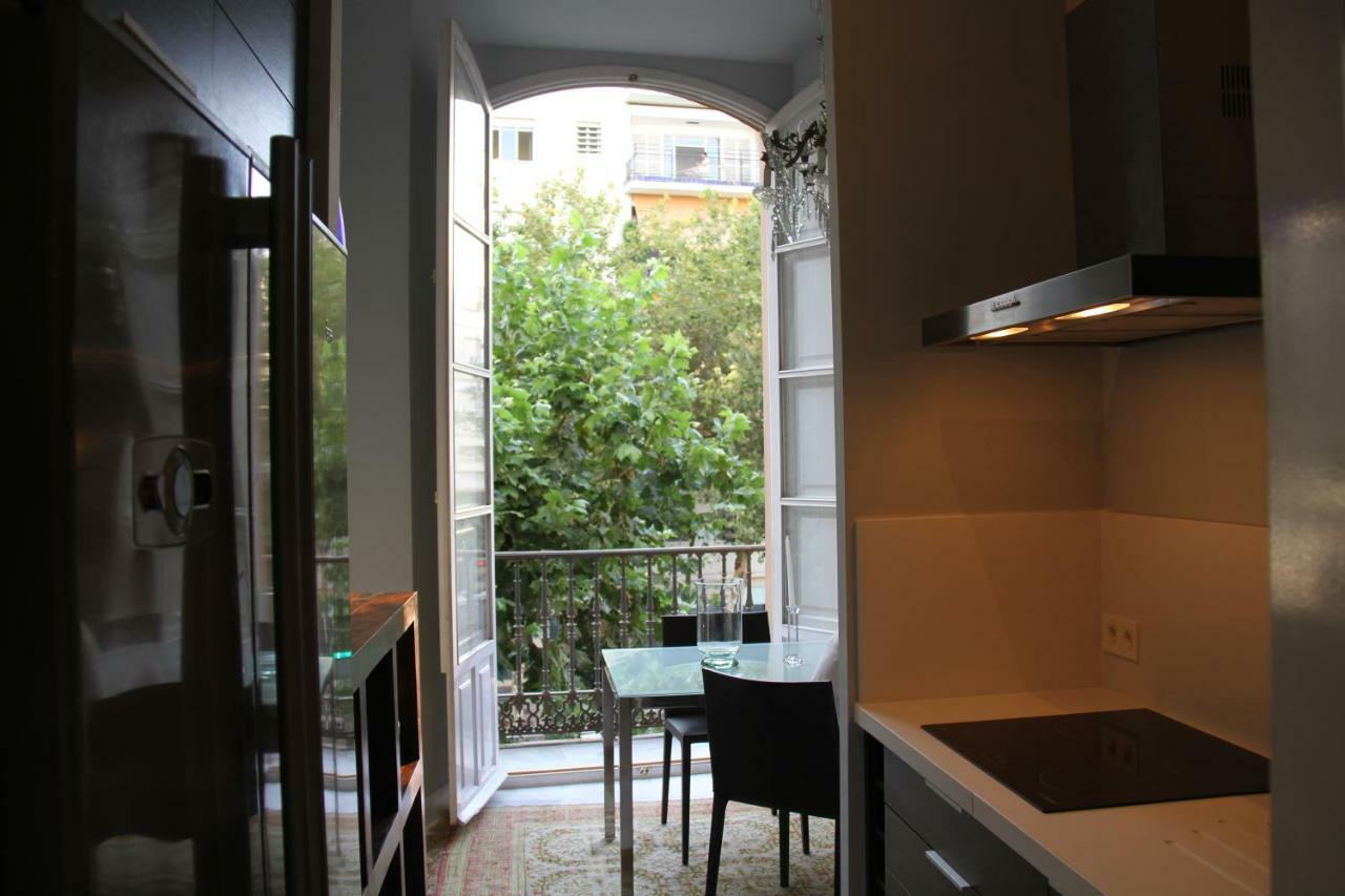 Luxurious 2 Bedroom Flat In A Historic Building Sevilla Buitenkant foto