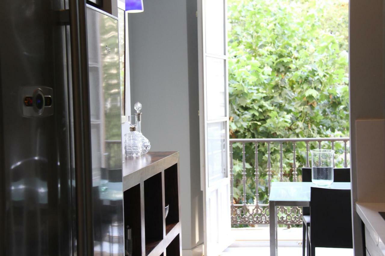 Luxurious 2 Bedroom Flat In A Historic Building Sevilla Buitenkant foto