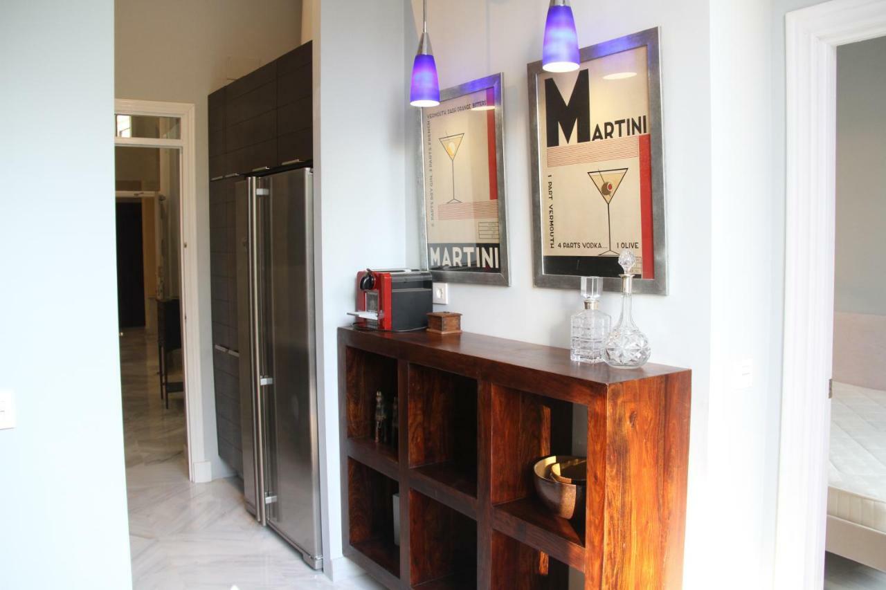 Luxurious 2 Bedroom Flat In A Historic Building Sevilla Buitenkant foto