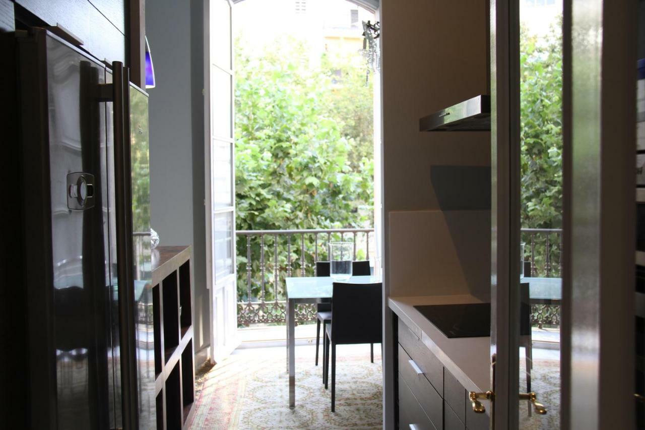 Luxurious 2 Bedroom Flat In A Historic Building Sevilla Buitenkant foto